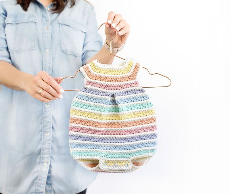 Cómo hacer un pelele de crochet Arcoíris DIY- Tutorial y Patrón