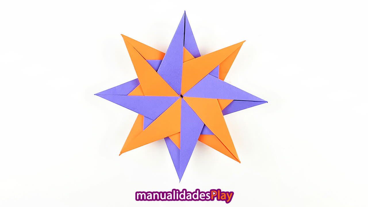 Estrella modular de papel con 8 puntas y dos colores diferentes (morado y naranja)