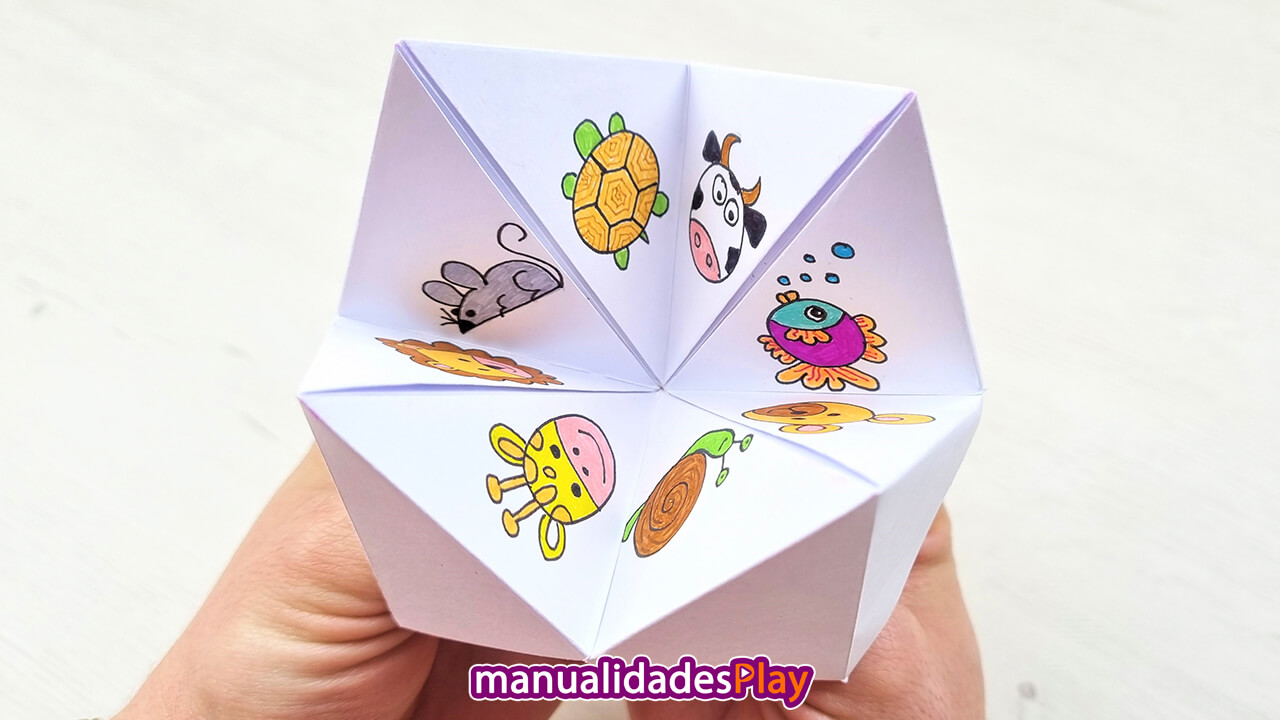 comecocos de origami con dibujos de animales en su interior