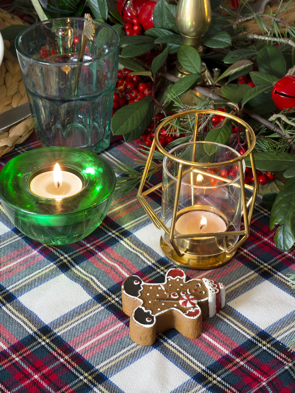 Nuestra mesa navideña en cuadros escoceses8