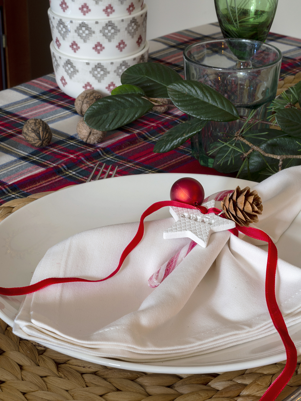 Nuestra mesa navideña en cuadros escoceses10