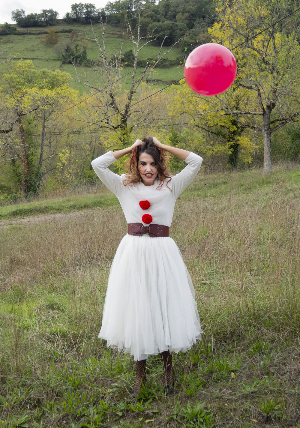 DIY Disfraz del payaso de It Pennywise fácil5