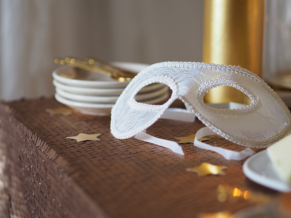 Brunch de carnaval con lentejuelas y estrellas_21