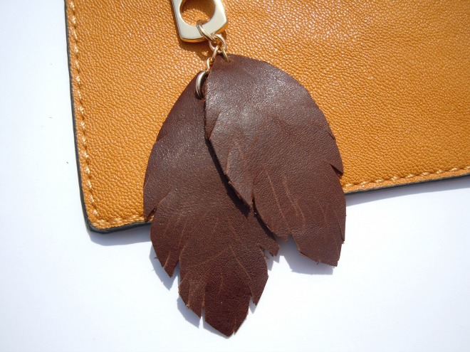 feather-leather-diy-accesory-keyring-diyearte-handmade-plumas-piel