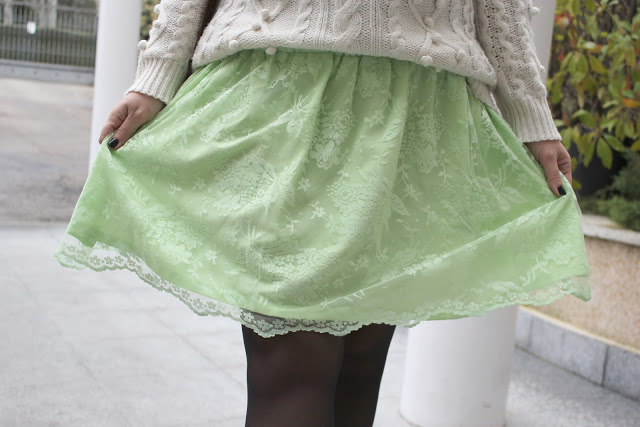 Costura como hacer una falda de encaje DIY. Blog de costura, moda y DIY.