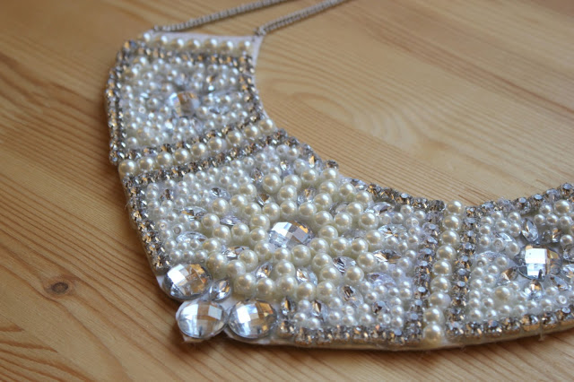 DIY Collar de perlas y piedras Swarovski