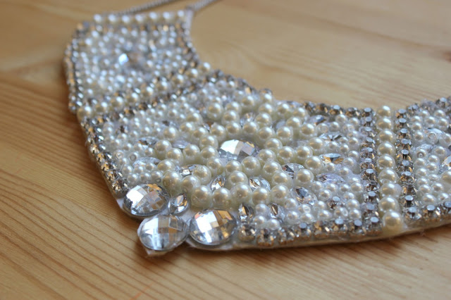 DIY Collar de perlas y piedras Swarovski