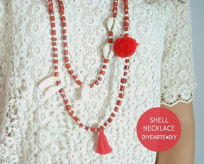 shell-fashion-necklace-diy-diyearte-tory-burch-collar-homemade-handmade-beads-navy-cuentas-pompom-pompon-tassel-borlas-conchas