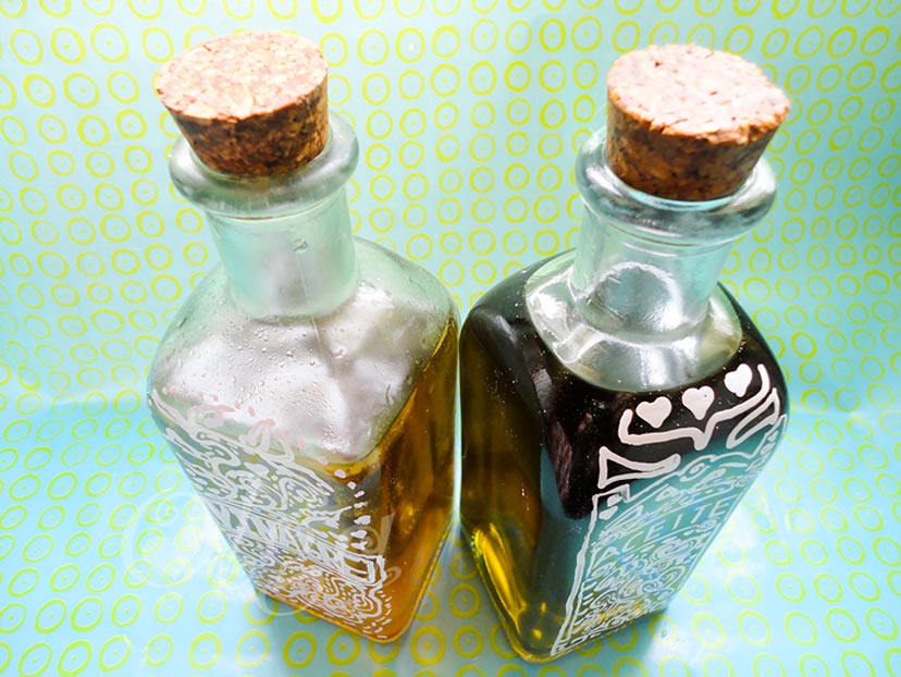 como decorar botellas de cristal con letras y etiquetas.how to decorate crystal bottle whith letter and tags