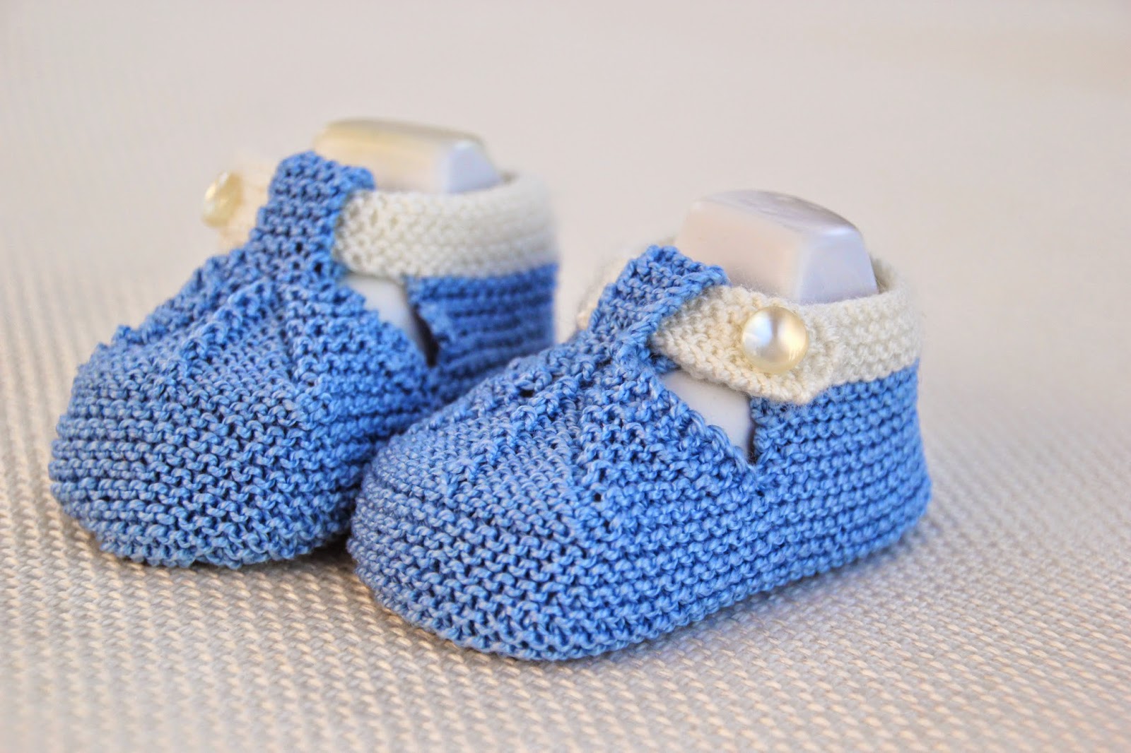 DIY Cómo tejer patucos sandalias bebe con dos agujas