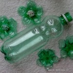 Flores de plástico verdes realizadas con una plancha de ropa - green plastic flowers