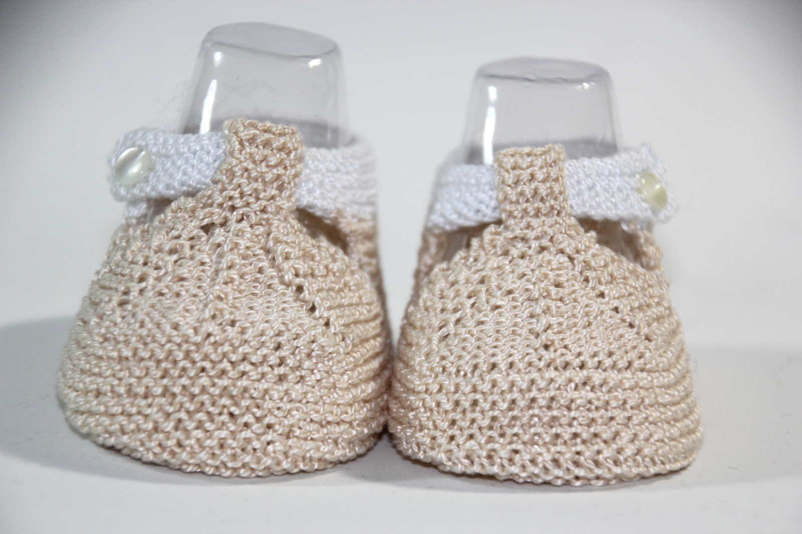 Regalo DIY para hacer en Navidad: Zapatos de punto para bebé