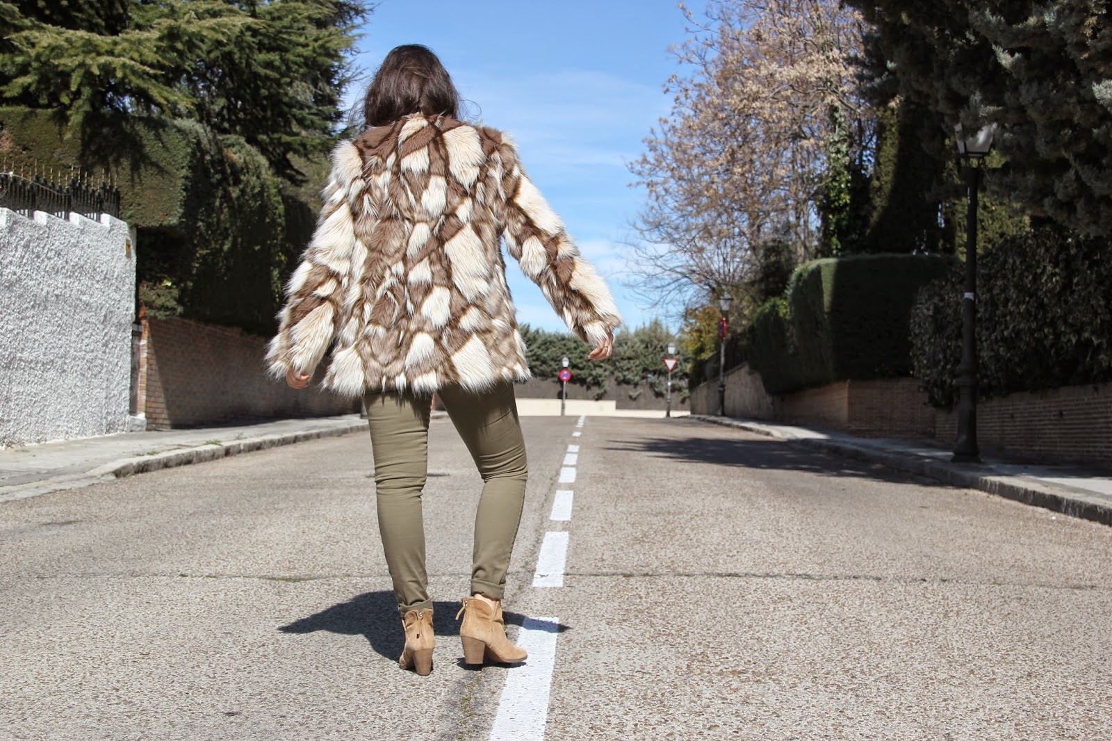 DIY Costura: Tutorial y patrones gratis Abrigo de Pelo para mujer