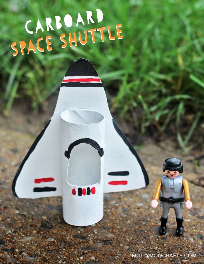 TP Roll & Cardboard Space Shuttle, what a simple recycled craft. I love crafting with toilet rolls #happyhandmade // MollyMooCrafts.com @salsapie