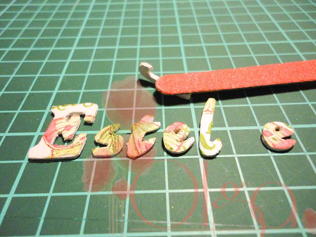como-hacer-letras-3D-para-scrapbooking--diy-3D-letters-embellishment-scrapbooking