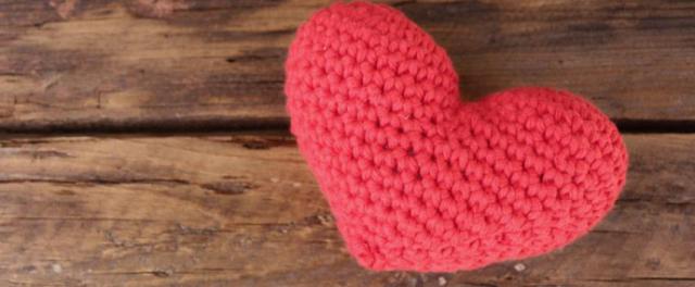 crochet-heart-free-pattern-amigurumi-corazon-gratis