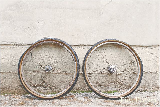 bicicleta-pintada-pintura-spray-diy-estado-inicial-ruedas