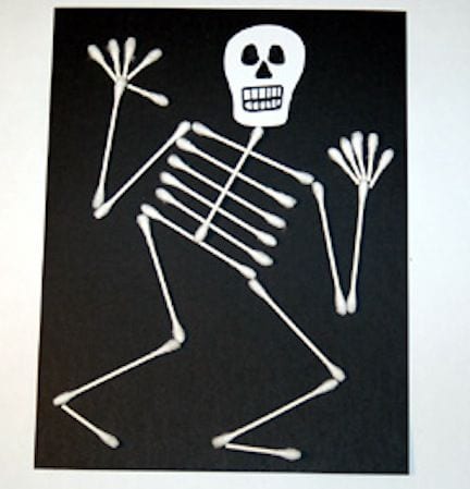 manualidad-esqueleto-bastoncillos-halloween