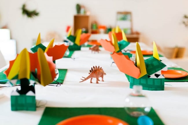 mesa-fiesta-infantil-dinosaurios