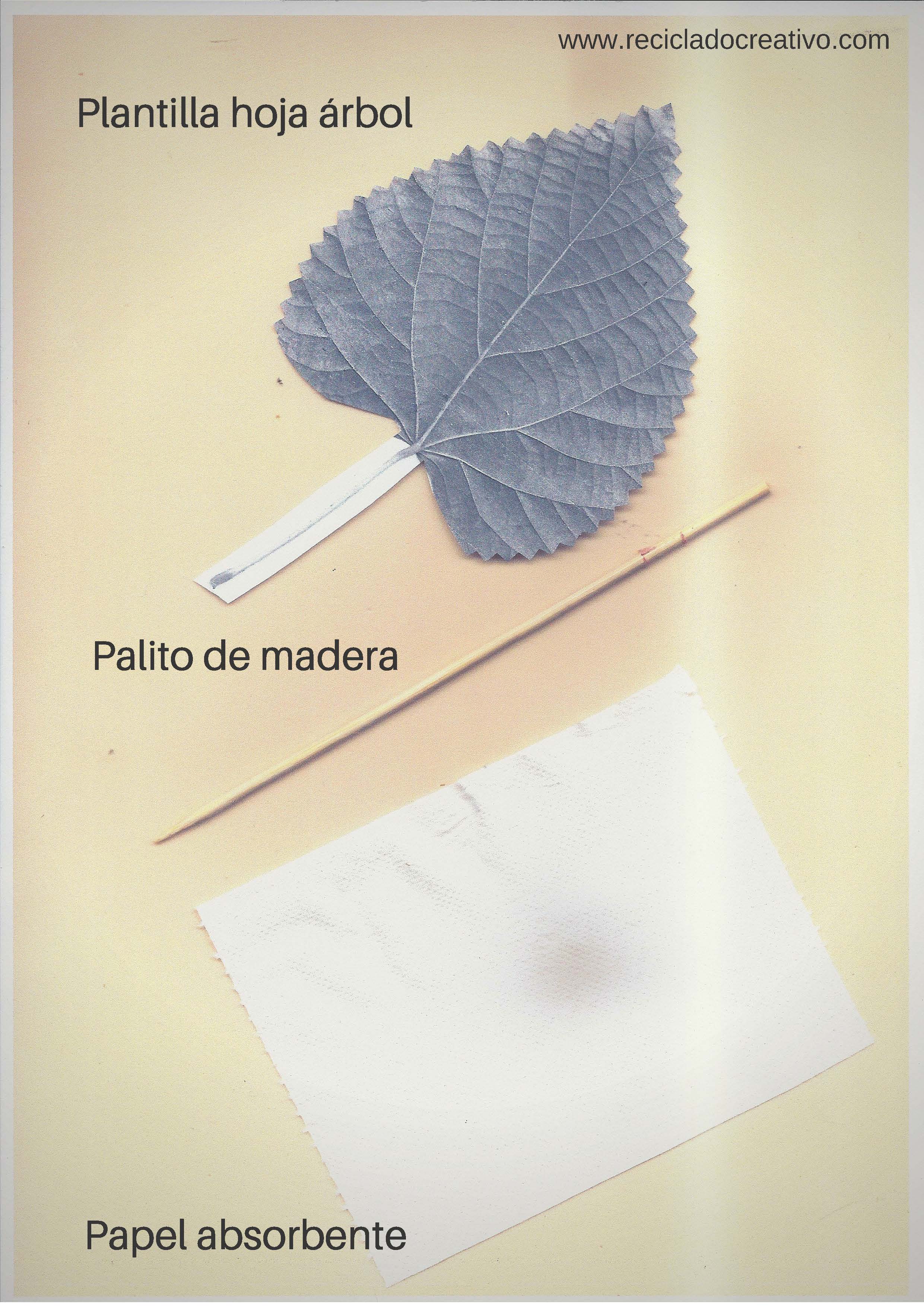 Molde - plantilla para realizar un gusano de seda sobre una hoja con papel higiénico y una botella de plástico.