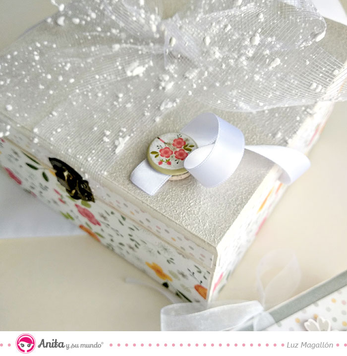 cómo decorar una caja para decorar en una boda