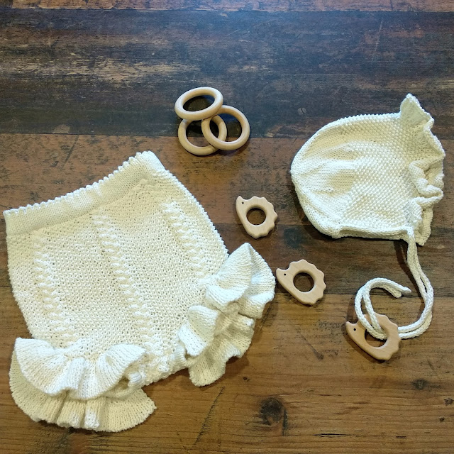 Con hilos, lanas y botones: DIY capota arroz con leche para bebé (patrón gratis)