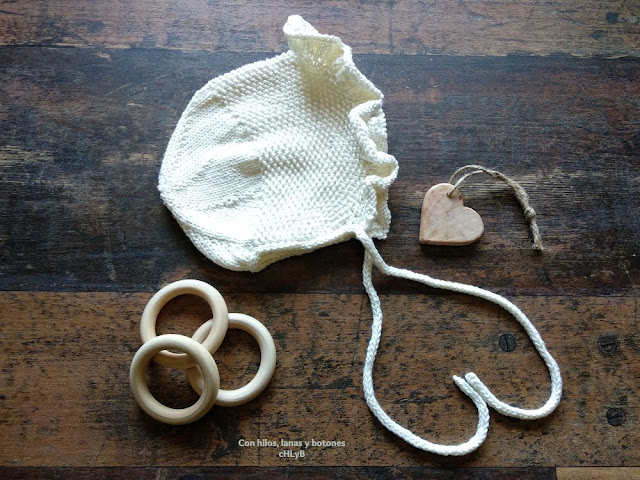Con hilos, lanas y botones: DIY capota arroz con leche para bebé (patrón gratis)